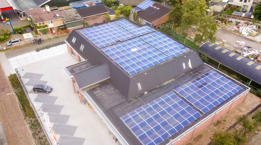 considera-la-eficiencia-de-los-paneles-solares
