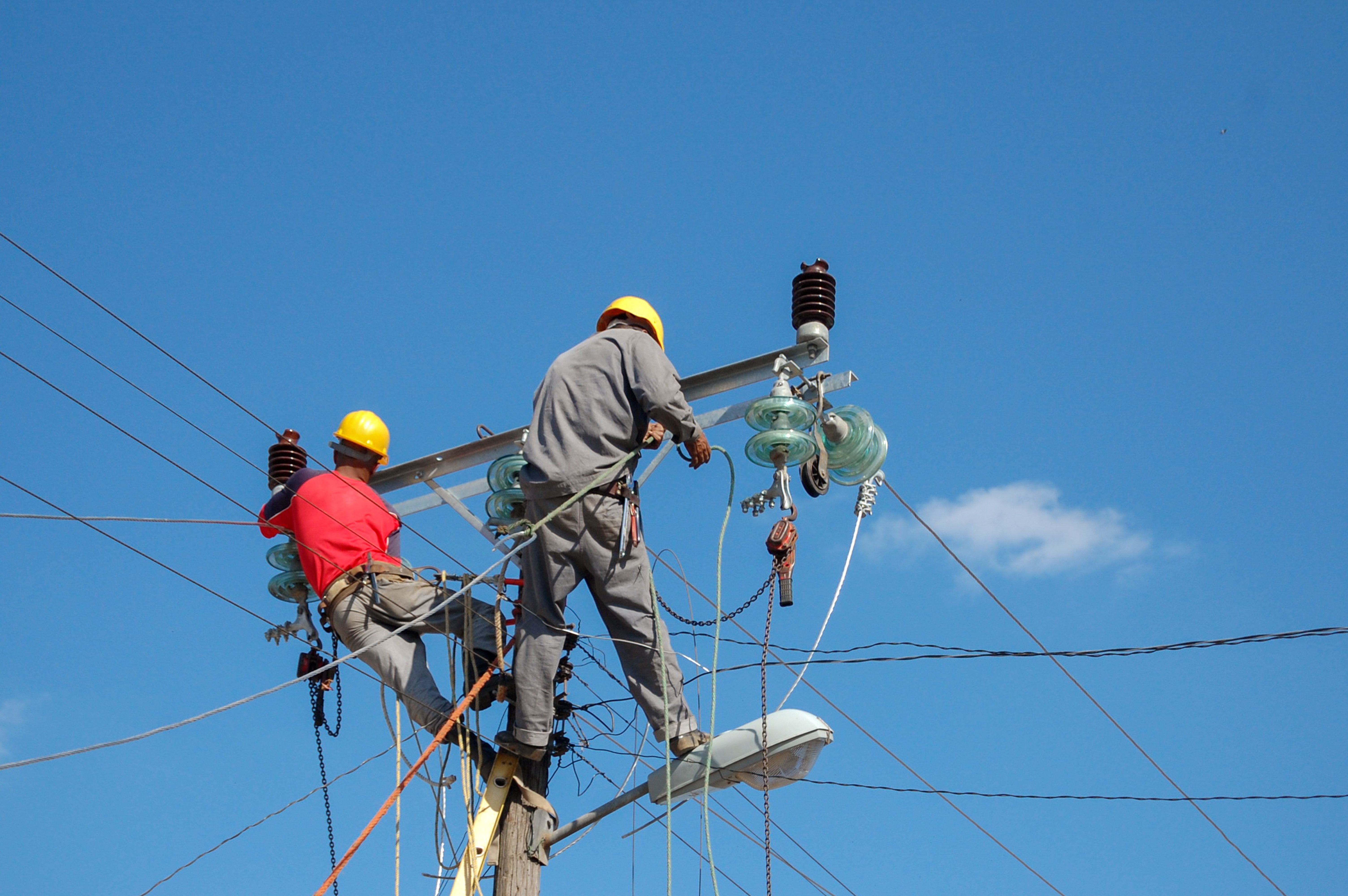 cfe-suministro-electricidad-redes-distribucion