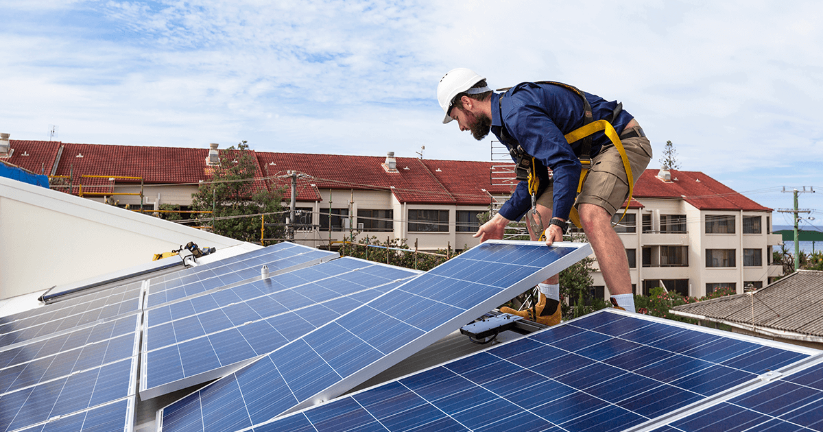 Qué es un generador con placa solar y qué ventajas tiene