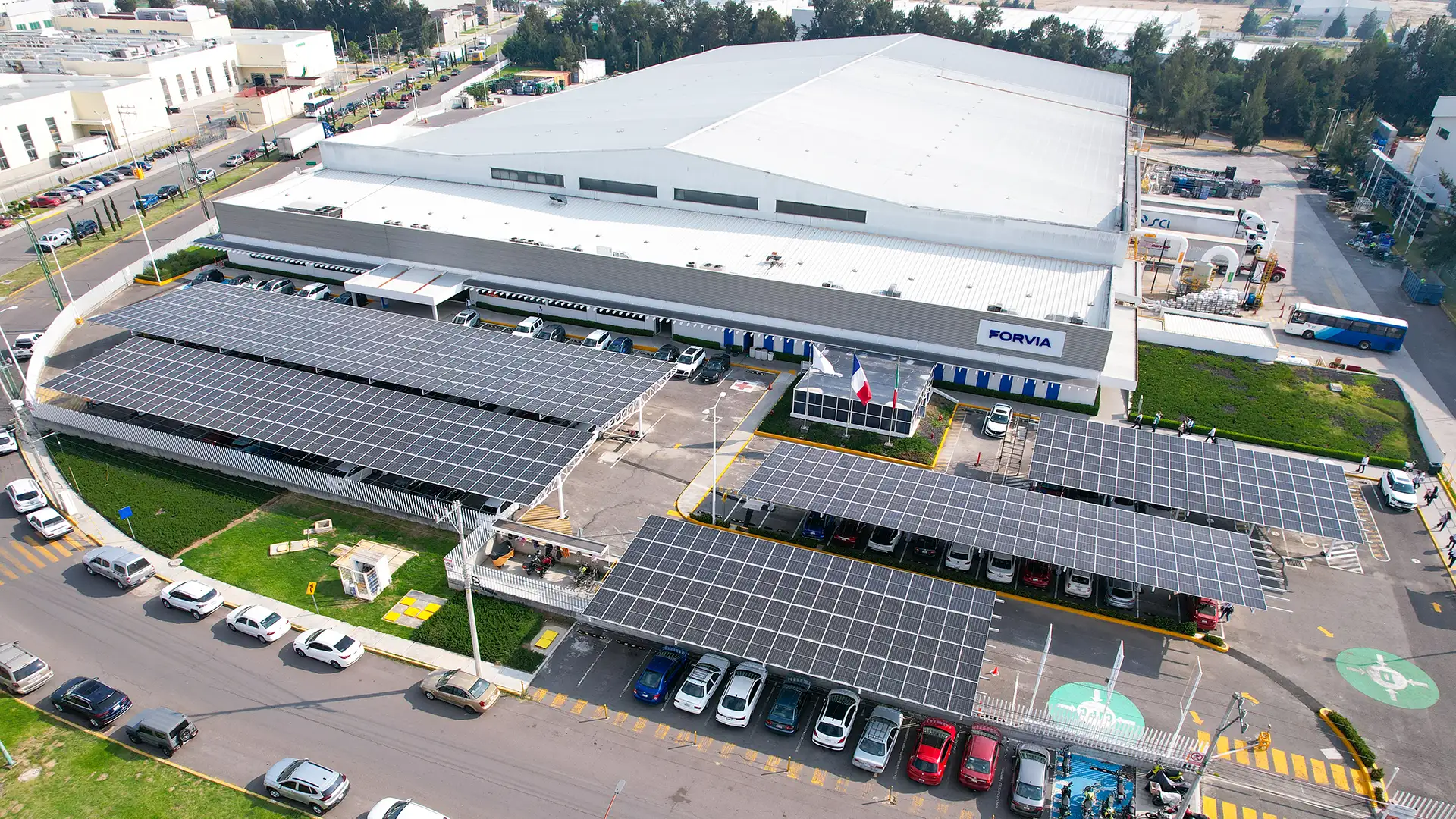 sistema-fotovoltaico-enlight-forvia-caso-de-exito