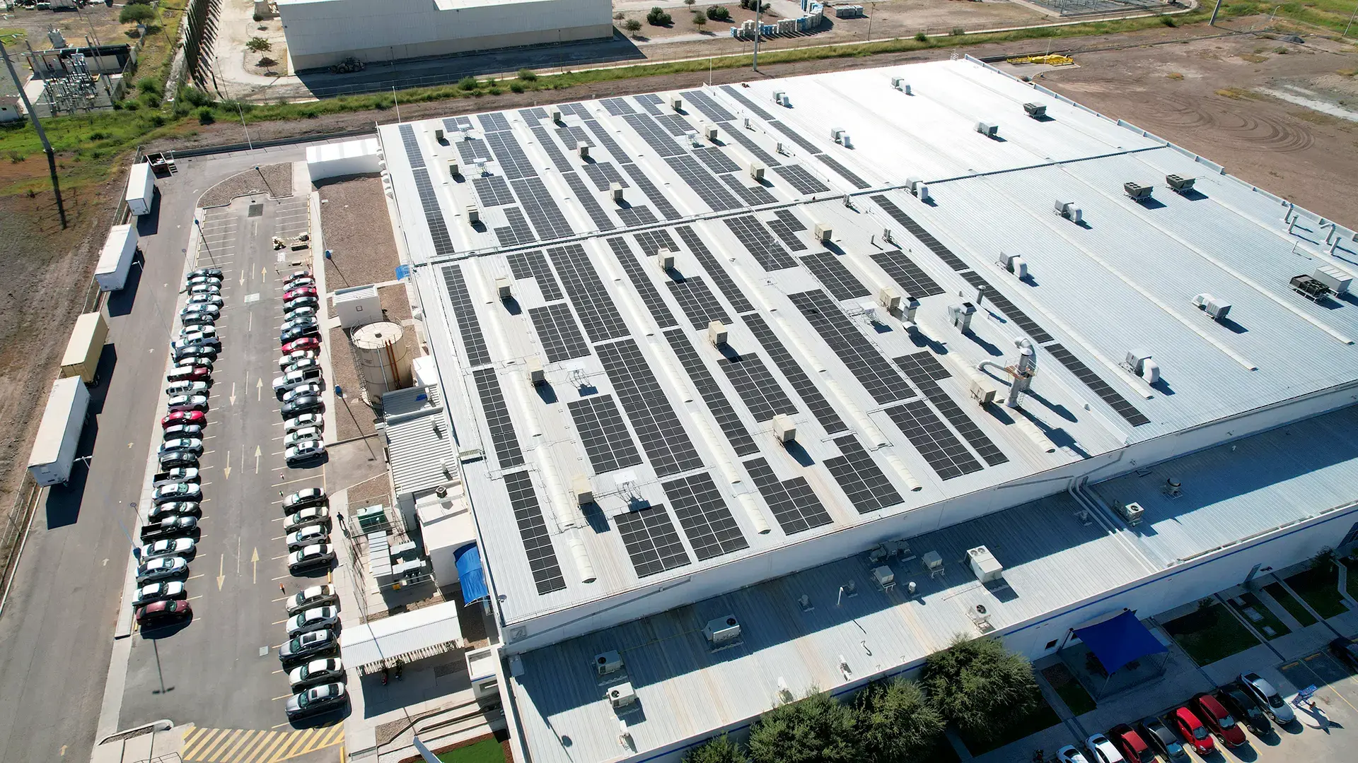 parques-industriales-gkn-enlight-casos-de-existo-sistema-fotovoltaico